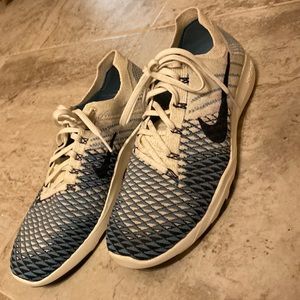 Brand new womens size 9 Nike shoes